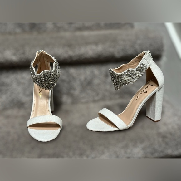 NEW Lulus Dannah White Suede Rhinestone and Pearl High Heel Sandals Women’s 5.5 - Picture 3 of 15